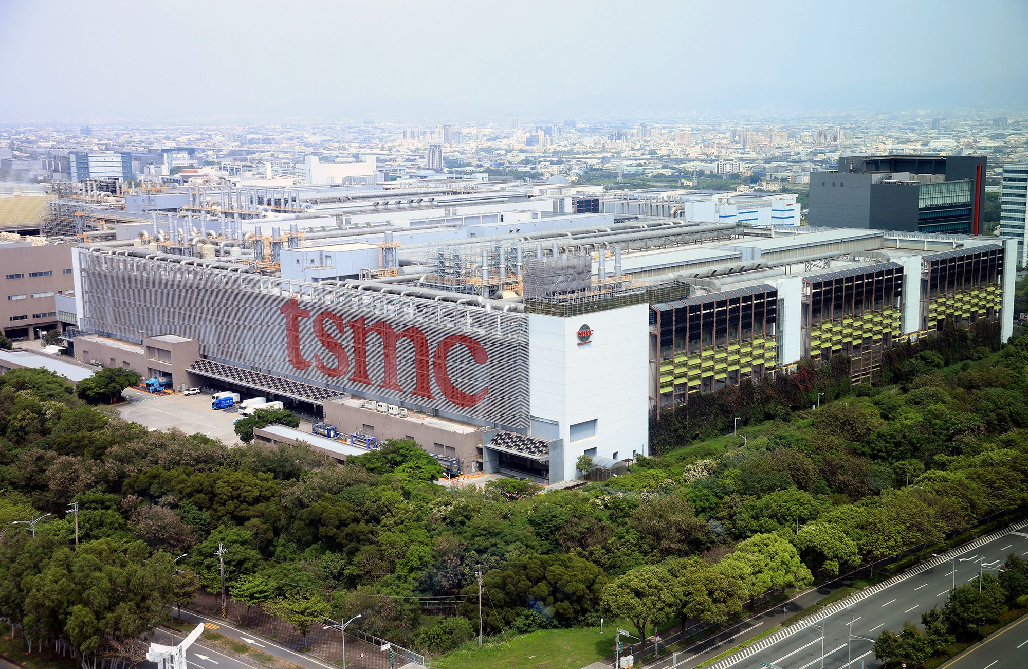 TSMC (Taiwan Semiconductor Manufacturing Company Limited) dünyanın ən böyük yarımkeçirici istehsalçısı haqqında 